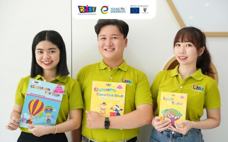 Giáo viên trong tiếng Anh là gì? Mẫu câu giao tiếp với giáo viên dành cho trẻ