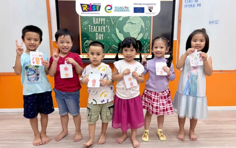 20+ lời chúc 20/11 bằng tiếng Anh ngắn gọn và ý nghĩa dành tặng thầy cô
